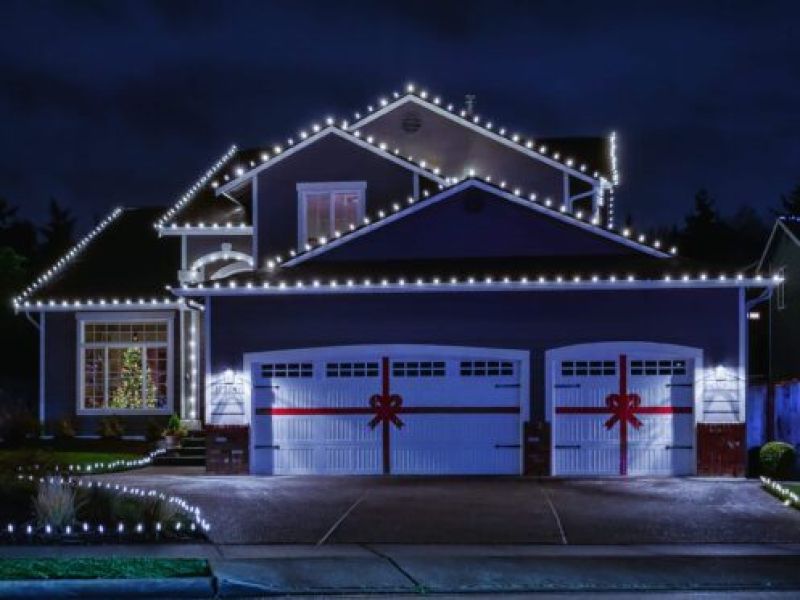 Holiday Light Electrical Services in Farmington Hills, MI