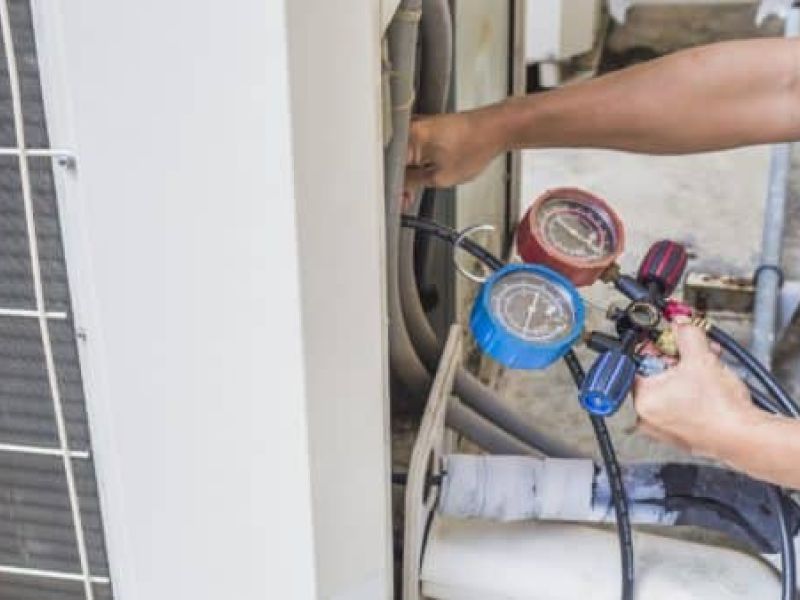 AC Refrigerant in Farmington Hills, MI